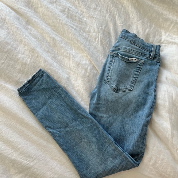 Woman’s JOE’S JEANS skinny ankle distressed jeans size 28 - Picture 2 of 9